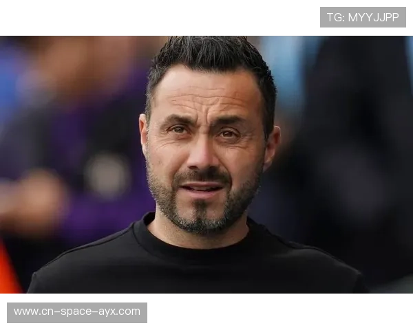 马赛主帅德泽尔比表态“准备开战”,更衣室谈话内容引关注 马赛主帅德泽尔比表态“准备开战”,更衣室谈话内容引关注